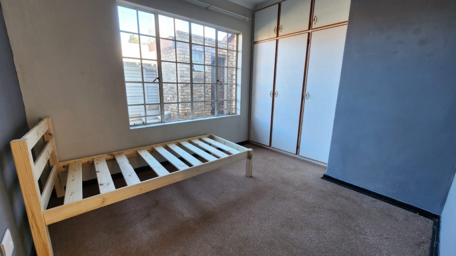 To Let 1 Bedroom Property for Rent in Die Bult North West